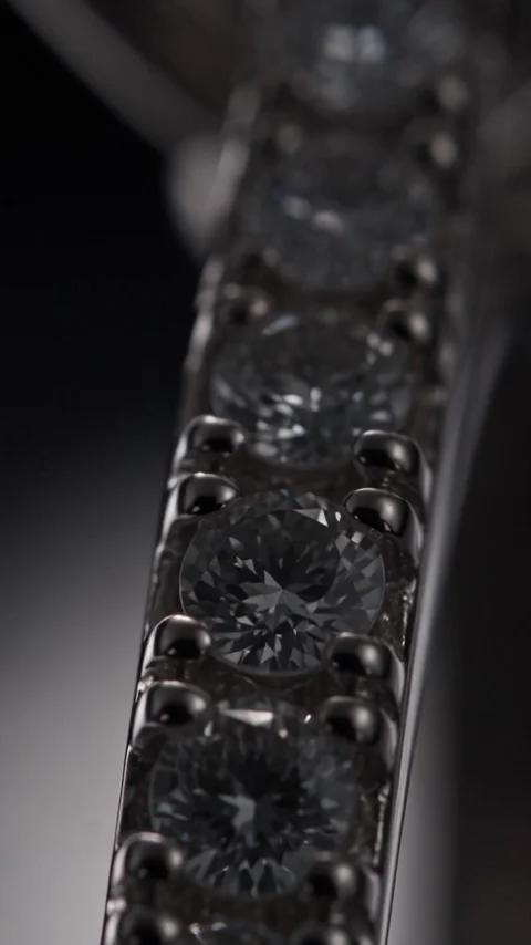 Aurel Fine Jewelry — Diamond Solitaire Reveal